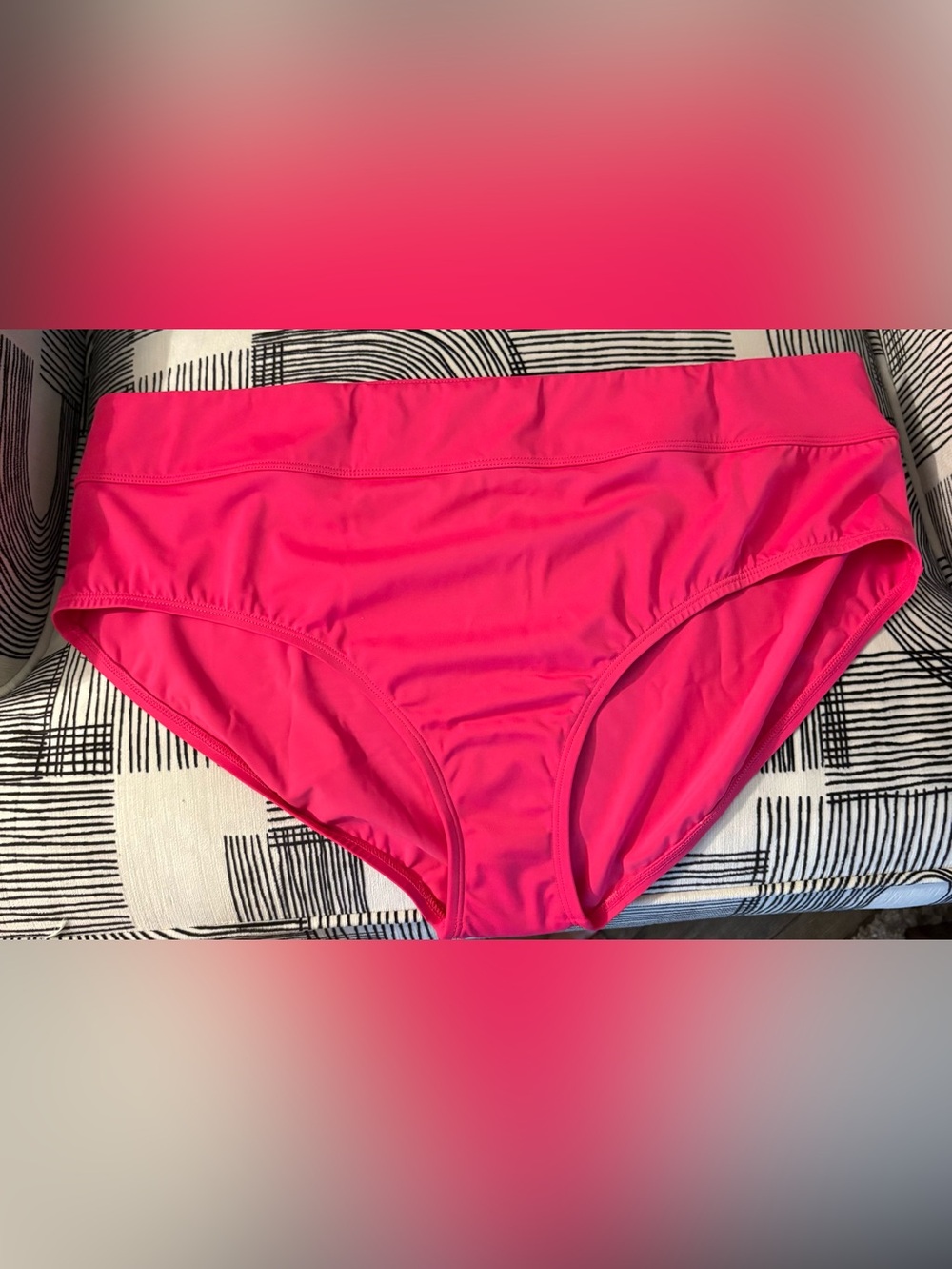 New Susan Graver swim briefs
Sanitary label intact 22W